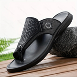 Fashionable, breathable and versatile sandals for vacation.