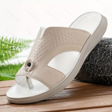 Fashionable, breathable and versatile sandals for vacation.